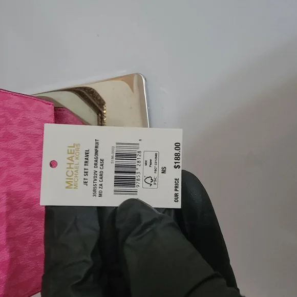 Michael Kors Jet Set Pink Small Wallet - Picture 4 of 6